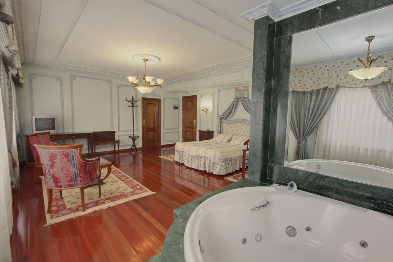 Pazo De Monterrei Hotel Ourense Luaran gambar